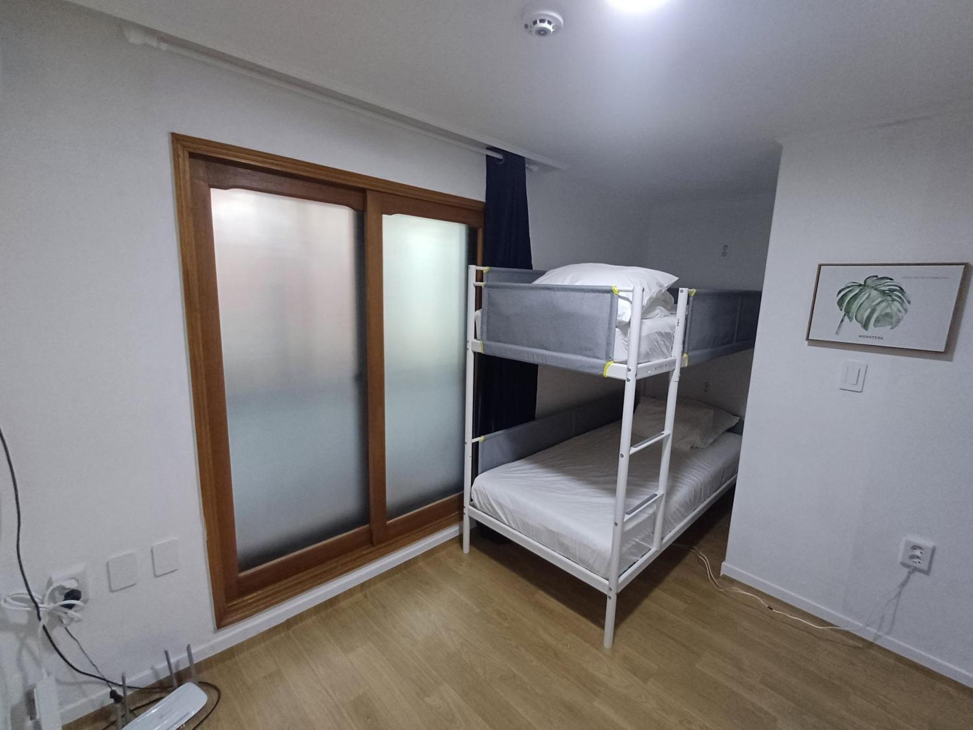 Ocean'S Guesthouse - Foreigners Only Seoel Buitenkant foto