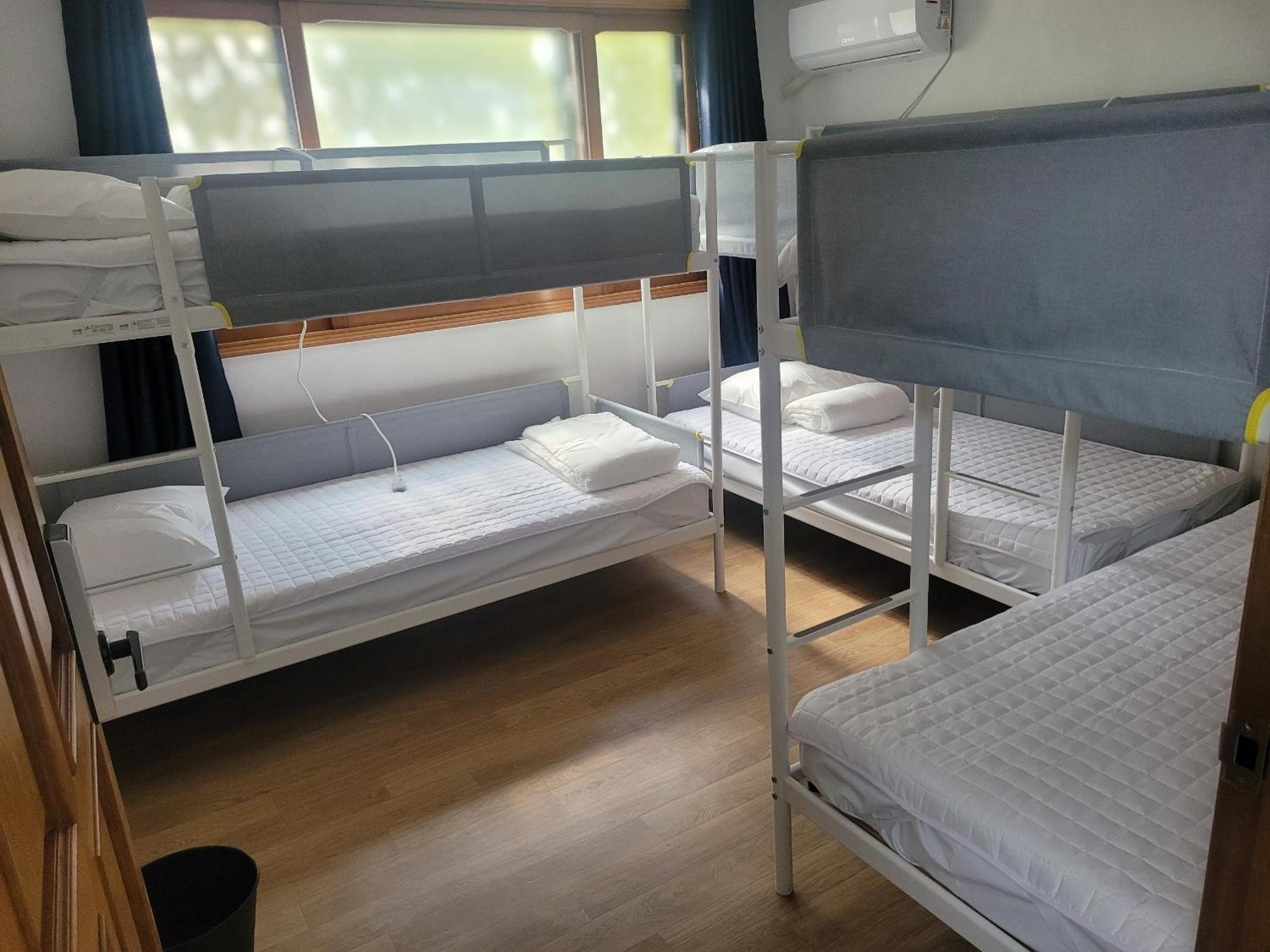 Ocean'S Guesthouse - Foreigners Only Seoel Buitenkant foto
